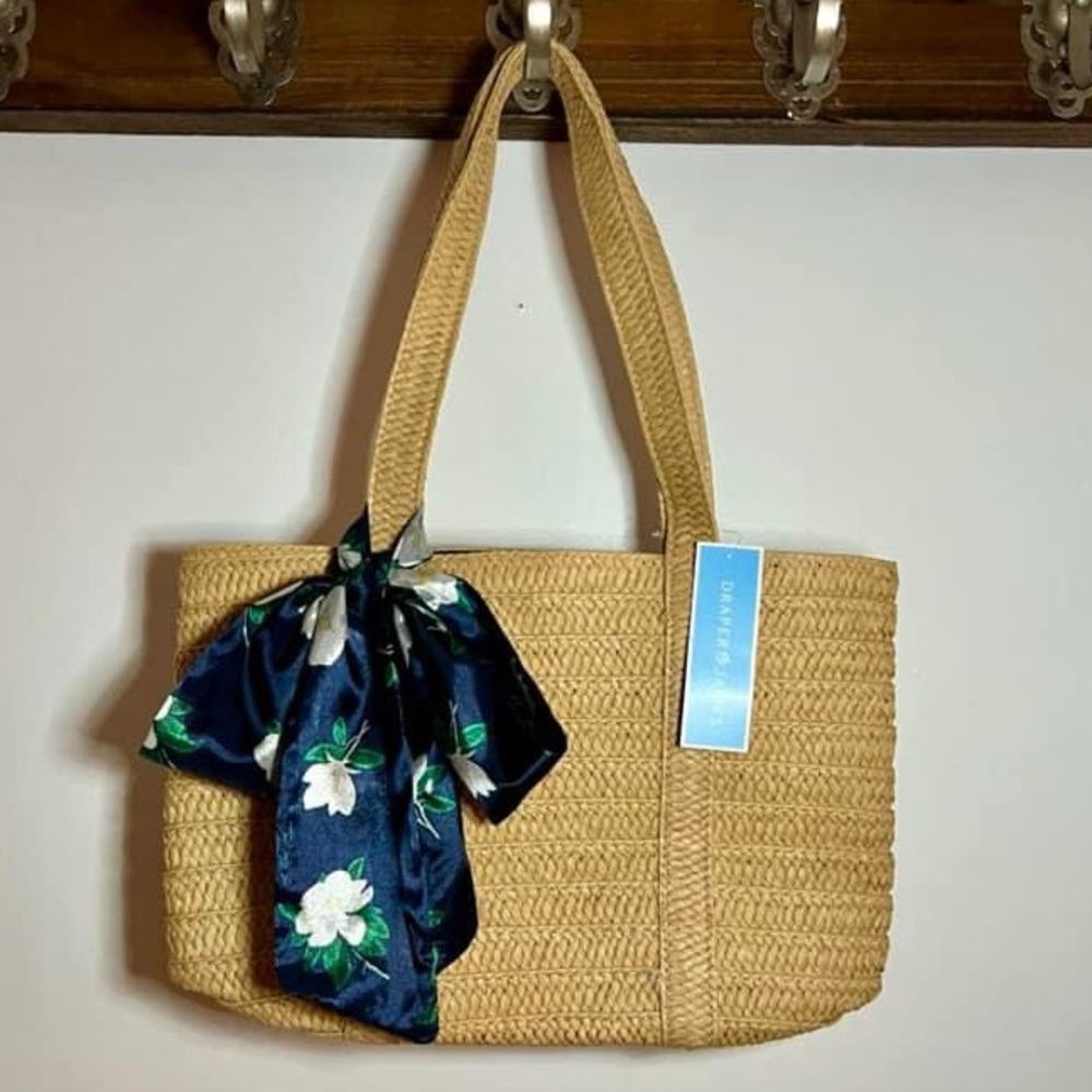 Draper James new w/tags and scarf
